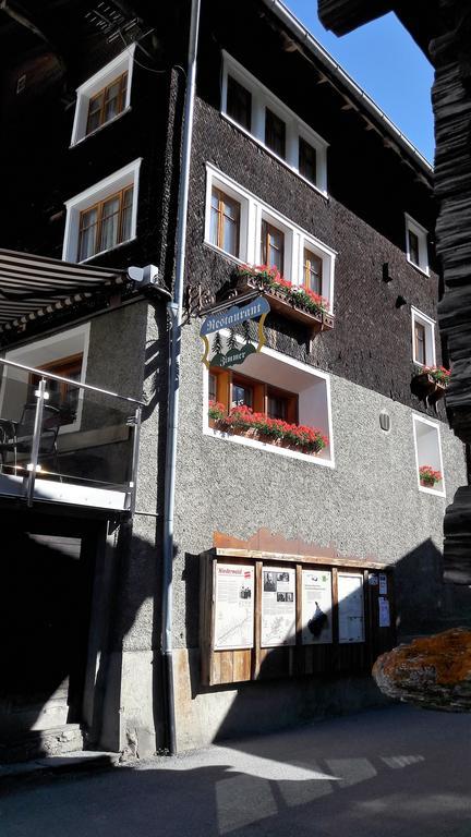 Hotel-Restaurant Drei Tannen Bellwald Bagian luar foto