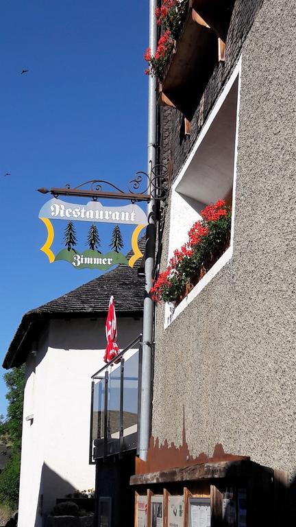 Hotel-Restaurant Drei Tannen Bellwald Bagian luar foto